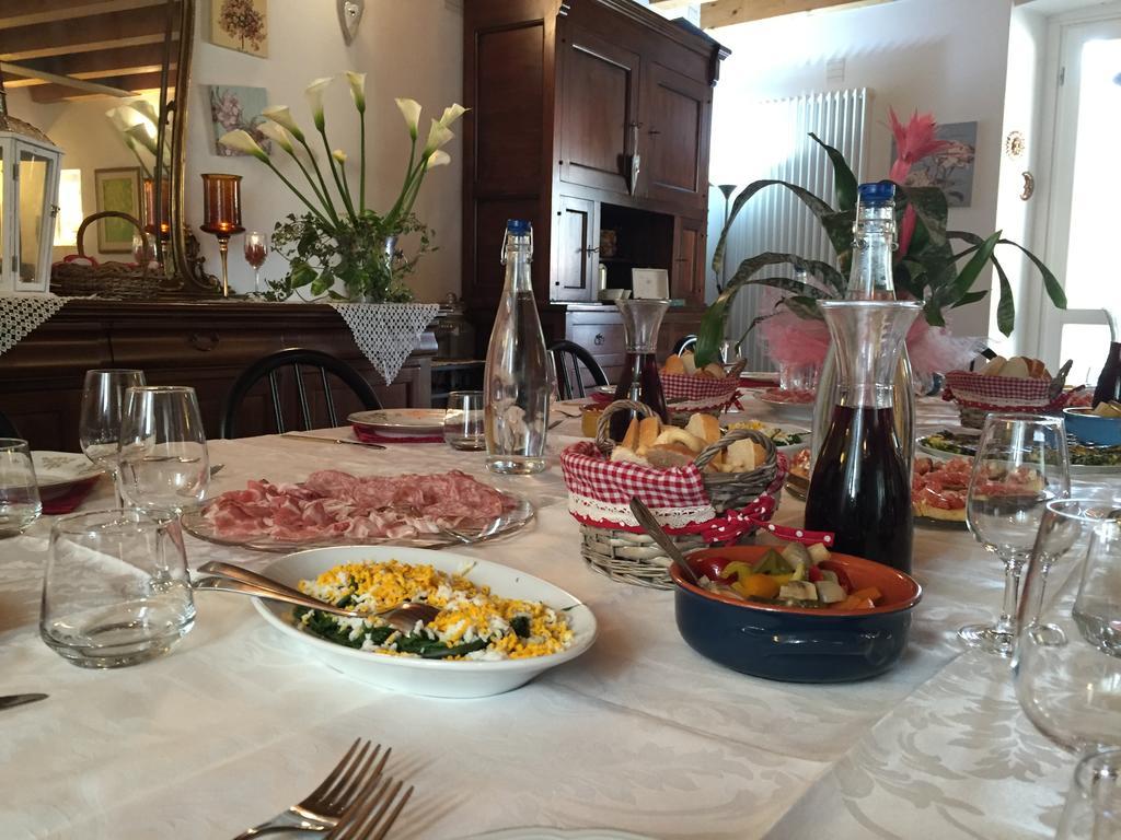 B&B Corte Barbieri Dolce Bagian luar foto