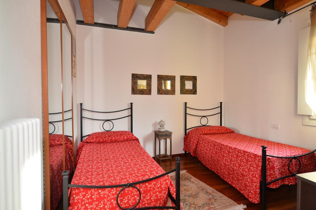 B&B Corte Barbieri Dolce Bagian luar foto