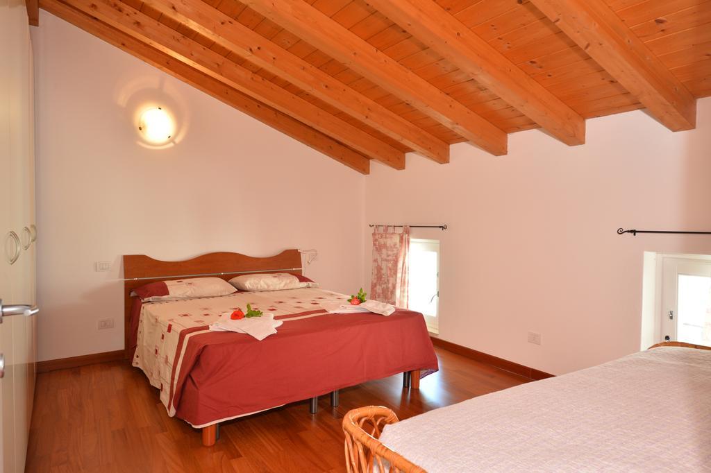 B&B Corte Barbieri Dolce Bagian luar foto